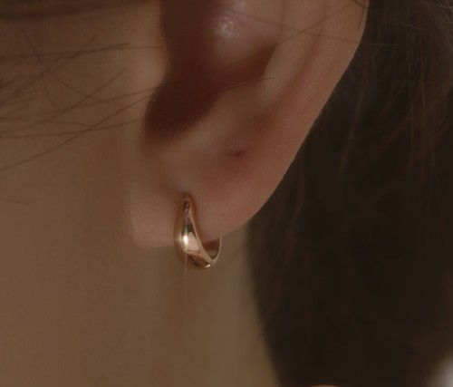 [김고은 착용] 14k post 라우드 원터치 링귀걸이